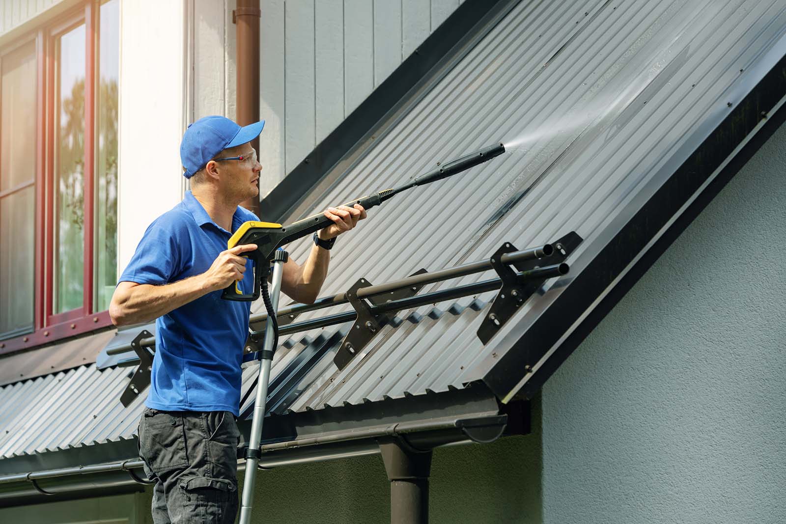 Roof Cleaning Near Me